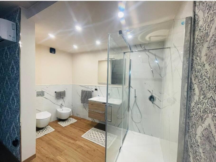 Suites Grey In Centro רנדצו מראה חיצוני תמונה